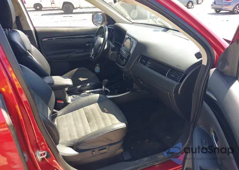 2019 Mitsubishi Outlander Le/Se/Sel z USA, uszkodzony, nr VIN JA4AD3A35KZ027366